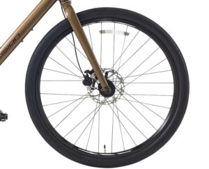 PRECISION S COMFORTのタイヤ2